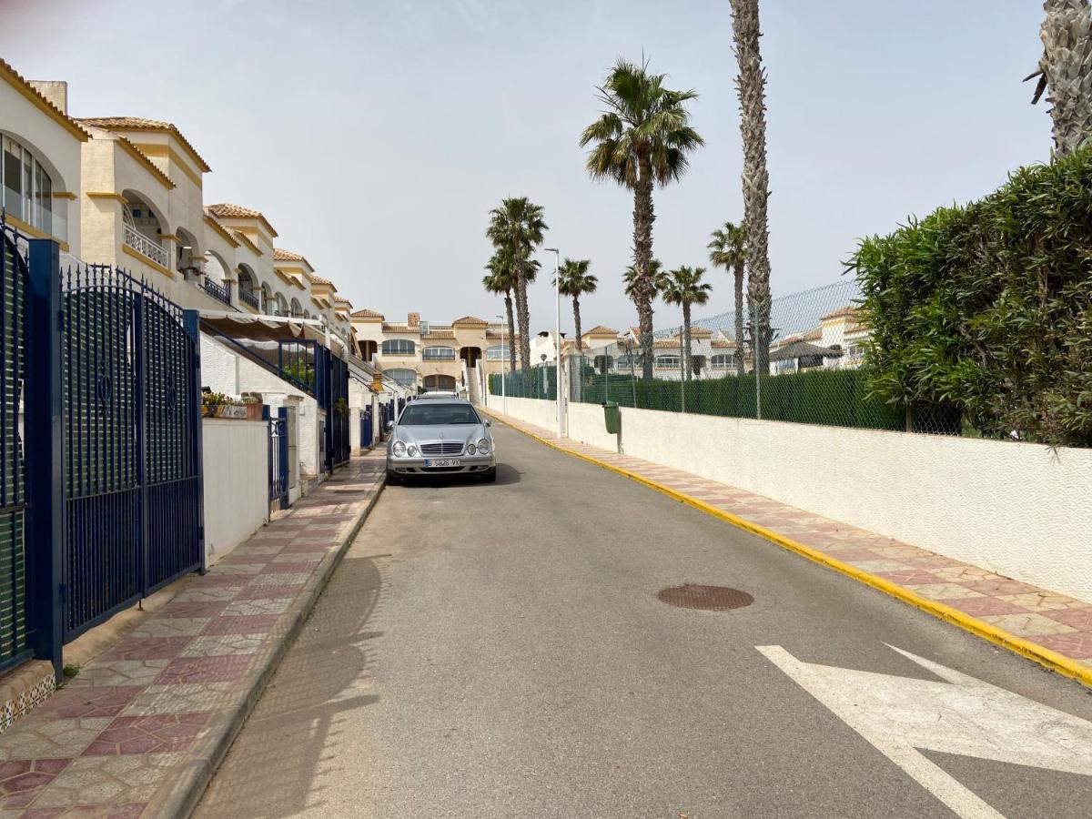 Bungalow En Gran Alacant Apartment Exterior photo
